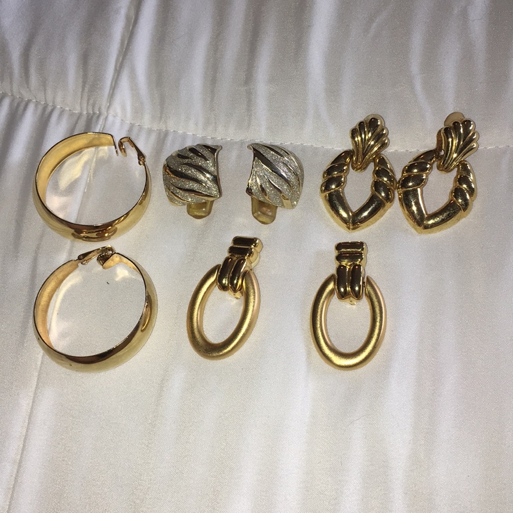 Set of four clip on earrings